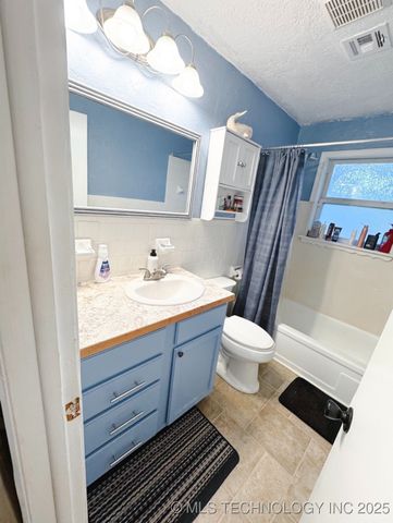 710 W Tahlequah, Sulphur, OK 73086