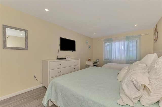 1612 STICKNEY POINT ROAD 1612-1, Sarasota, FL 34231