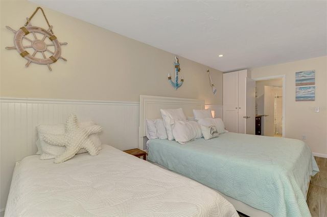 1612 STICKNEY POINT ROAD 1612-1, Sarasota, FL 34231