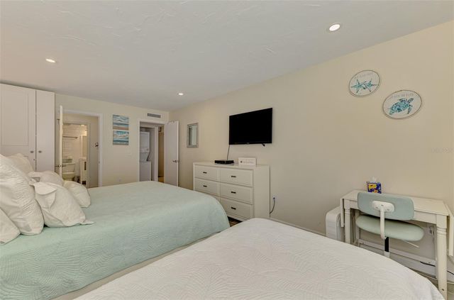 1612 STICKNEY POINT ROAD 1612-1, Sarasota, FL 34231