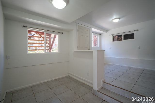 4138 Keaka Drive Unit B, Honolulu, HI 96818