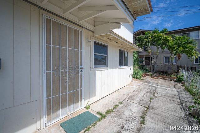 4138 Keaka Drive Unit B, Honolulu, HI 96818