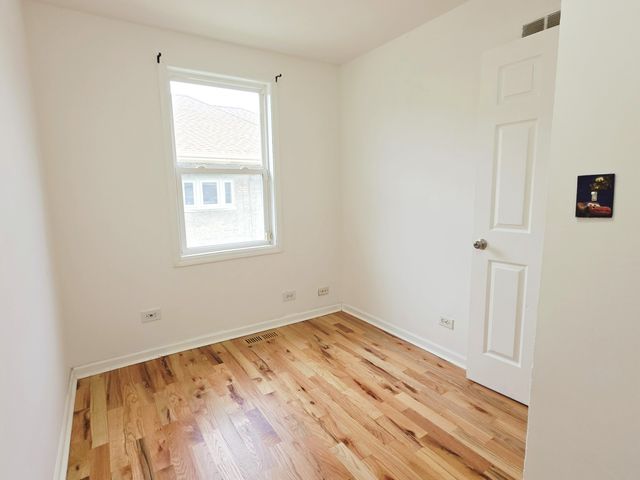 625 S 14th Avenue, Maywood, IL 60153