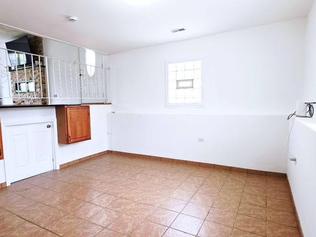 625 S 14th Avenue, Maywood, IL 60153