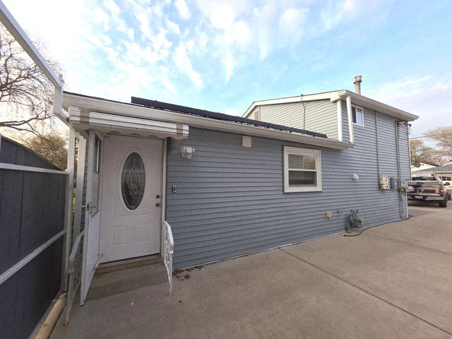 625 S 14th Avenue, Maywood, IL 60153