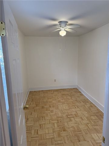 5 Whitwell Avenue B, Newport, RI 02852