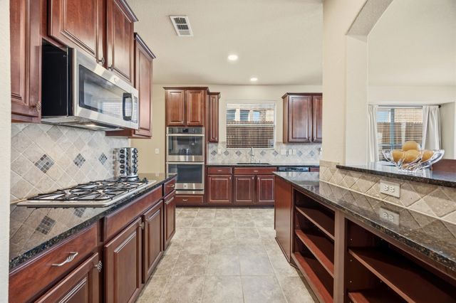 3329 Count Drive, Fort Worth, TX 76244