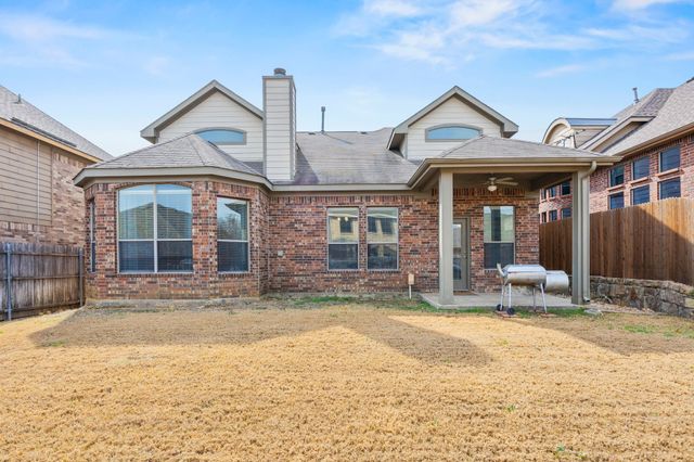 3329 Count Drive, Fort Worth, TX 76244