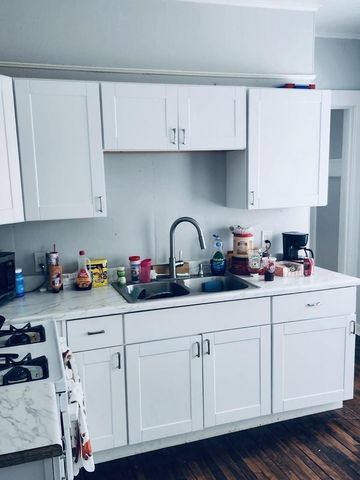 4430 W Meinecke AVENUE, Milwaukee, WI 53210