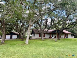188 Cavalry Road, Victoria, TX 77905