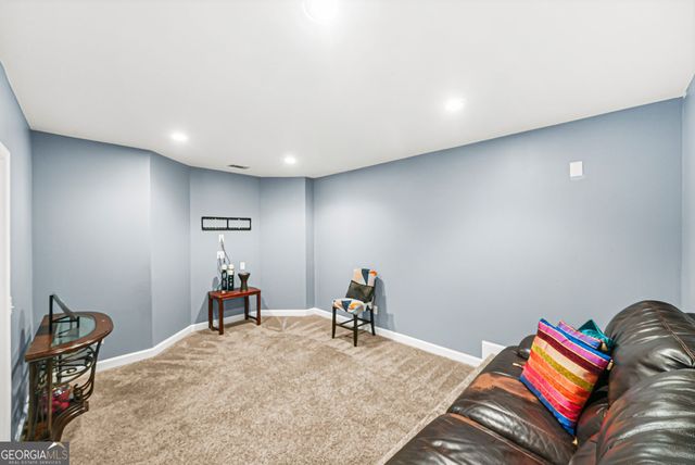 6398 Foggy Oak Drive, Fairburn, GA 30213