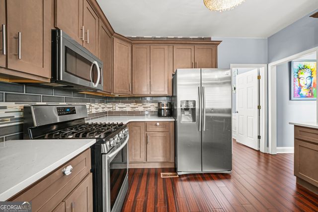 6398 Foggy Oak Drive, Fairburn, GA 30213