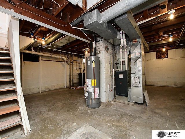 2140 S 33 Street, Lincoln, NE 68506