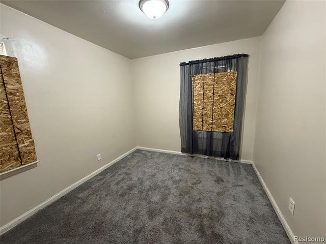 19774 Strasburg Street, Detroit, MI 48205