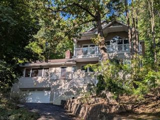 129 Sagamore Rd, Millburn Twp., NJ 07041