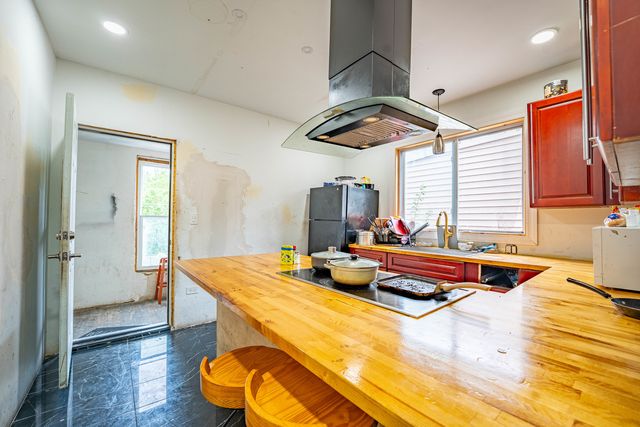 5416 S Seeley Avenue, Chicago, IL 60609