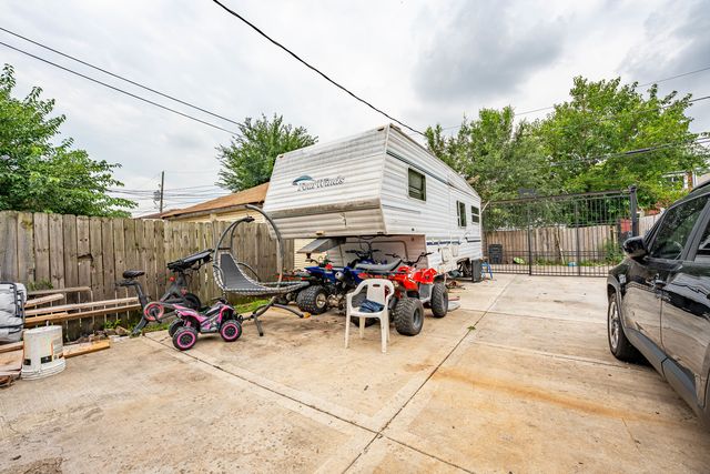 5416 S Seeley Avenue, Chicago, IL 60609