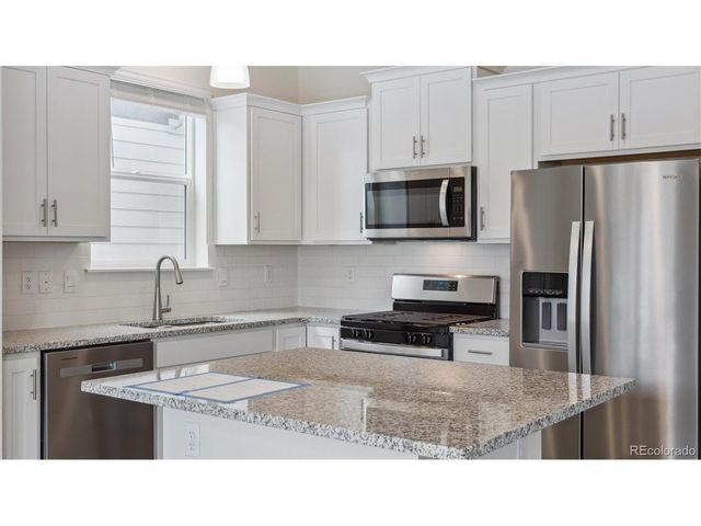 507 Ledge St, Lochbuie, CO 80603