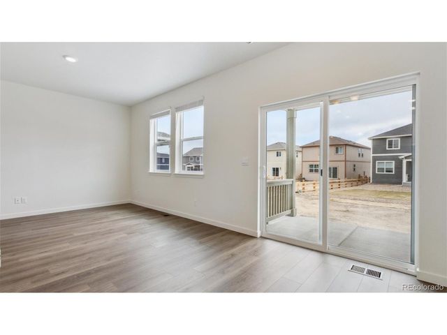 507 Ledge St, Lochbuie, CO 80603