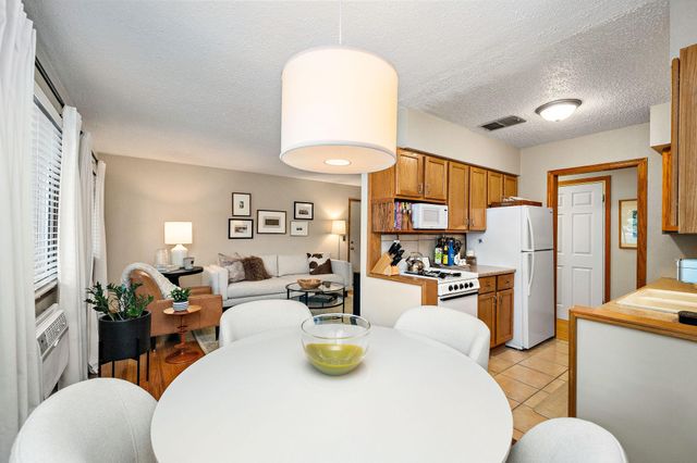 2365 Unity Avenue N, Golden Valley, MN 55422