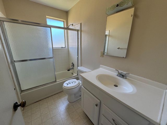 118 Henderson Way, Folsom, CA 95630