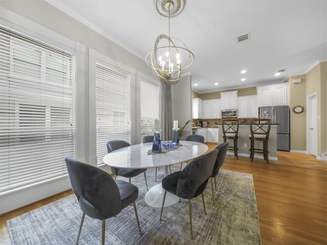 5502 Rose Street, Houston, TX 77007