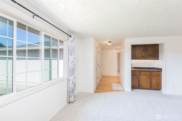 872 E Spruce Street, Sequim, WA 98382