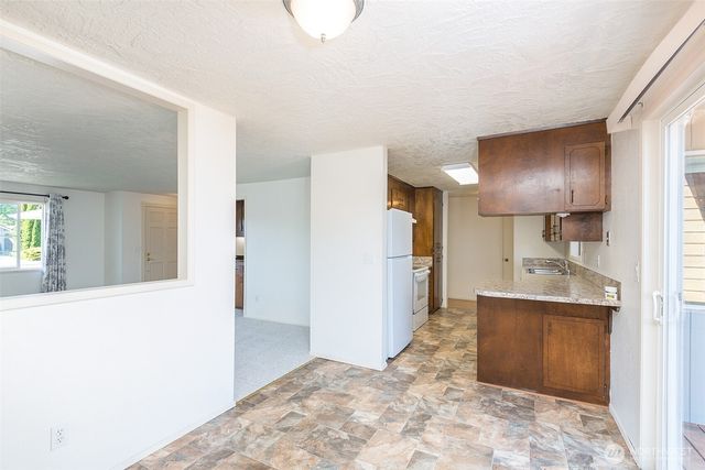872 E Spruce Street, Sequim, WA 98382