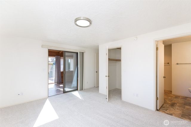 872 E Spruce Street, Sequim, WA 98382