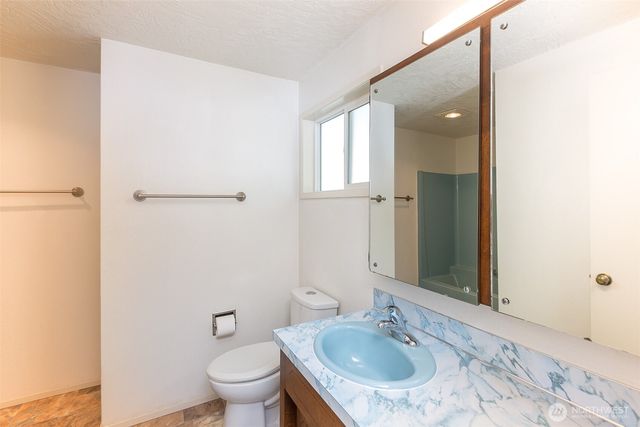 872 E Spruce Street, Sequim, WA 98382