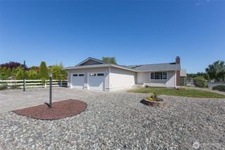 872 E Spruce Street, Sequim, WA 98382