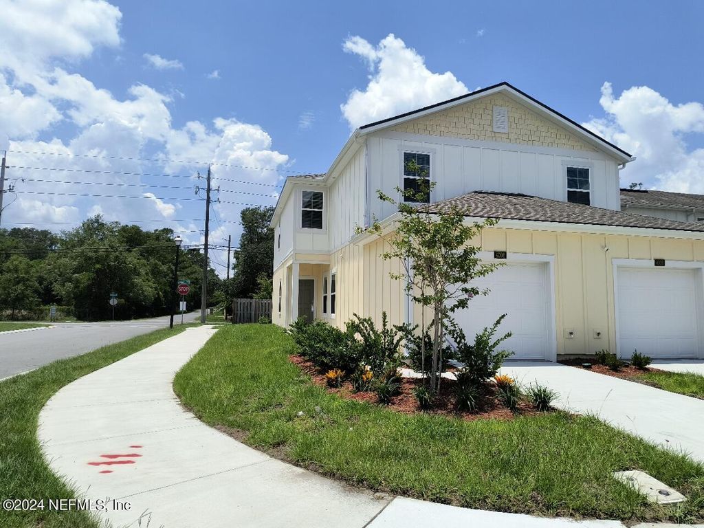 4006 HAYMON Avenue, Jacksonville, FL 32220