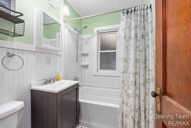 5549 Airline Road, Fruitport, MI 49415