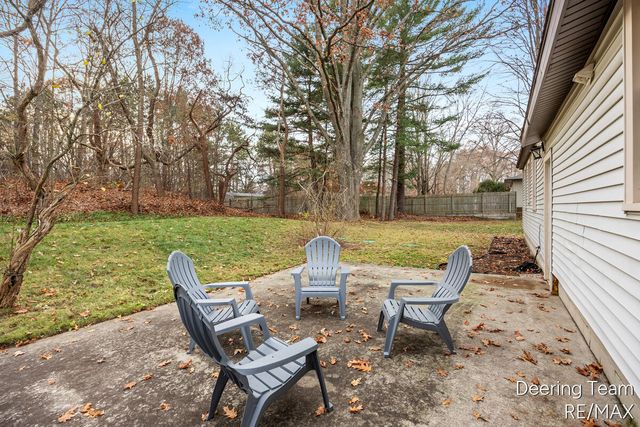 5549 Airline Road, Fruitport, MI 49415