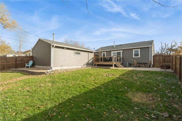 1135 Crestview Dr. SE, Cedar Rapids, IA 52403