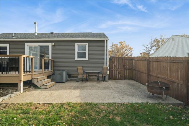 1135 Crestview Dr. SE, Cedar Rapids, IA 52403