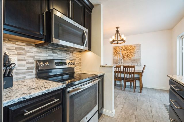 1135 Crestview Dr. SE, Cedar Rapids, IA 52403