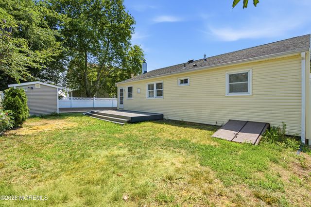 5 Snyder Lane, Keyport, NJ 07735