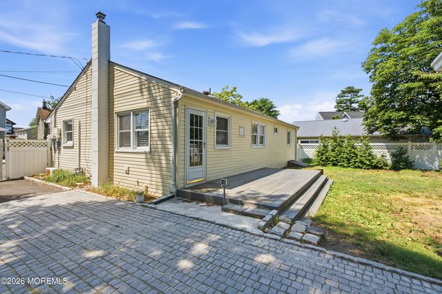 5 Snyder Lane, Keyport, NJ 07735