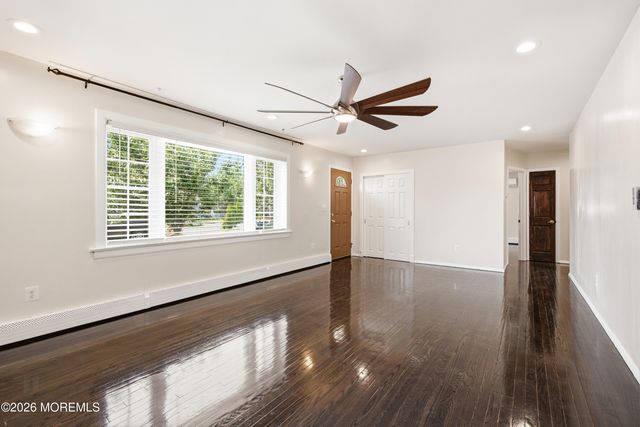 5 Snyder Lane, Keyport, NJ 07735