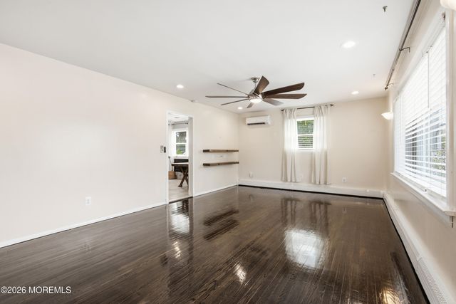 5 Snyder Lane, Keyport, NJ 07735