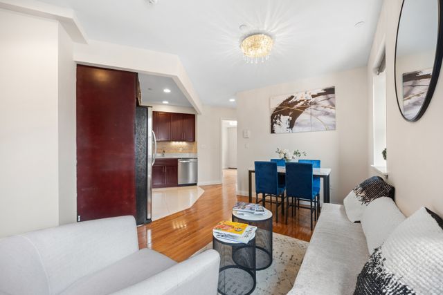 456 W 167th St Apt 4D, New York City, NY 10032