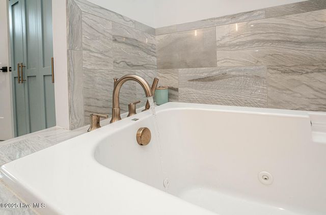 9239 Oldfield Road NW, Calabash, NC 28467