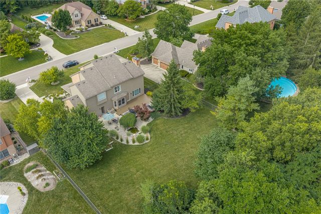 130 Edinburgh Drive, Springboro, OH 45066