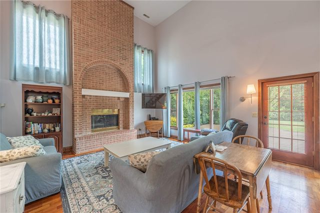 130 Edinburgh Drive, Springboro, OH 45066