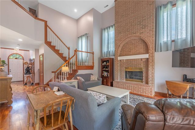 130 Edinburgh Drive, Springboro, OH 45066