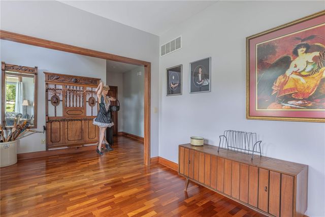 130 Edinburgh Drive, Springboro, OH 45066