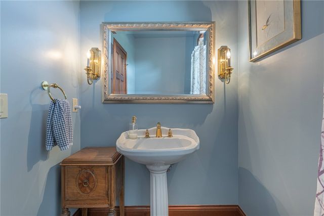 130 Edinburgh Drive, Springboro, OH 45066