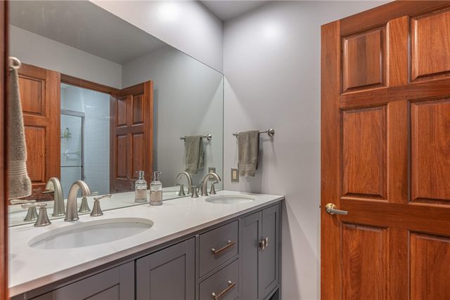 130 Edinburgh Drive, Springboro, OH 45066