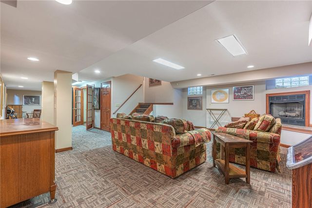 130 Edinburgh Drive, Springboro, OH 45066